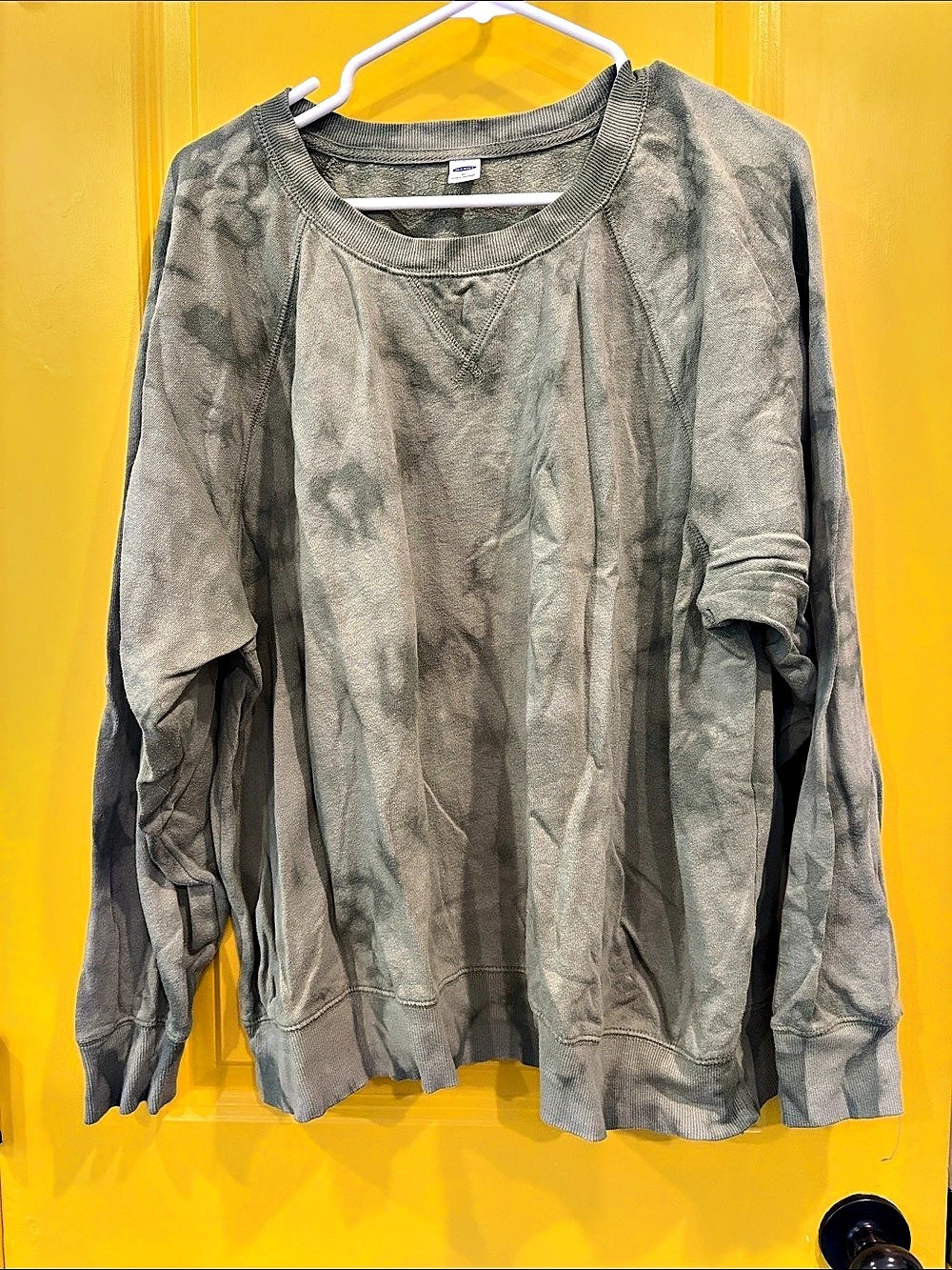 Old Navy Women’s Green Tie-Dye Sweatshirt XL